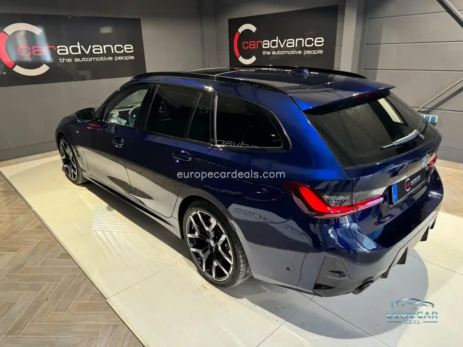 BMW 330