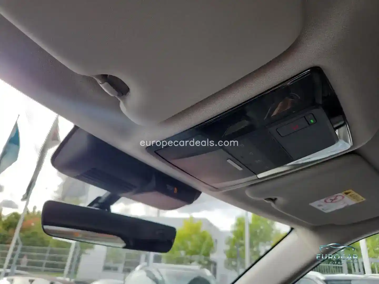 Mitsubishi Plug-in Hybrid Outlander