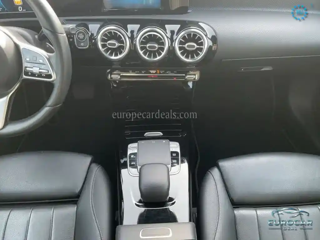 Mercedes-Benz A 220