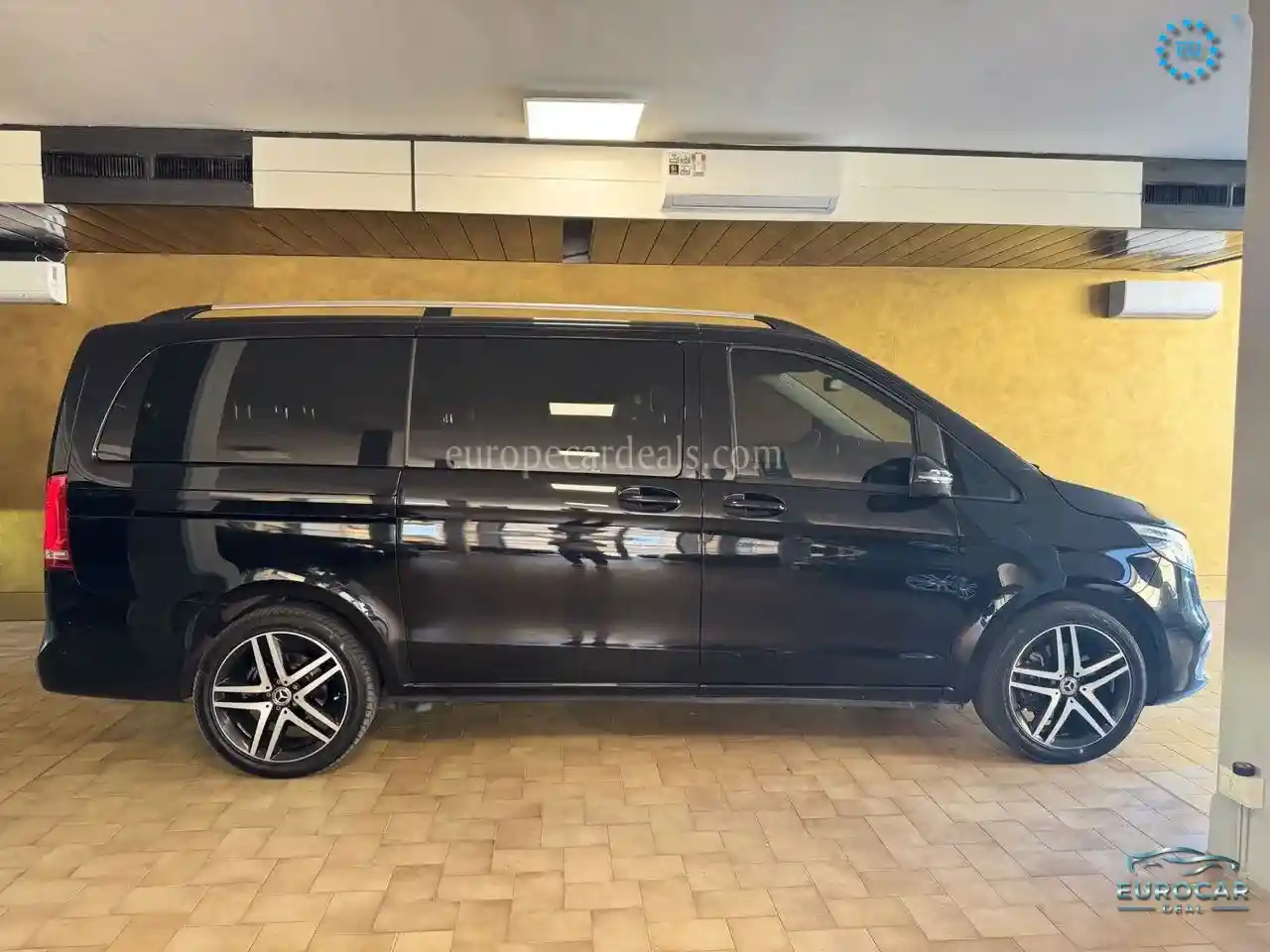 Mercedes-Benz V 250