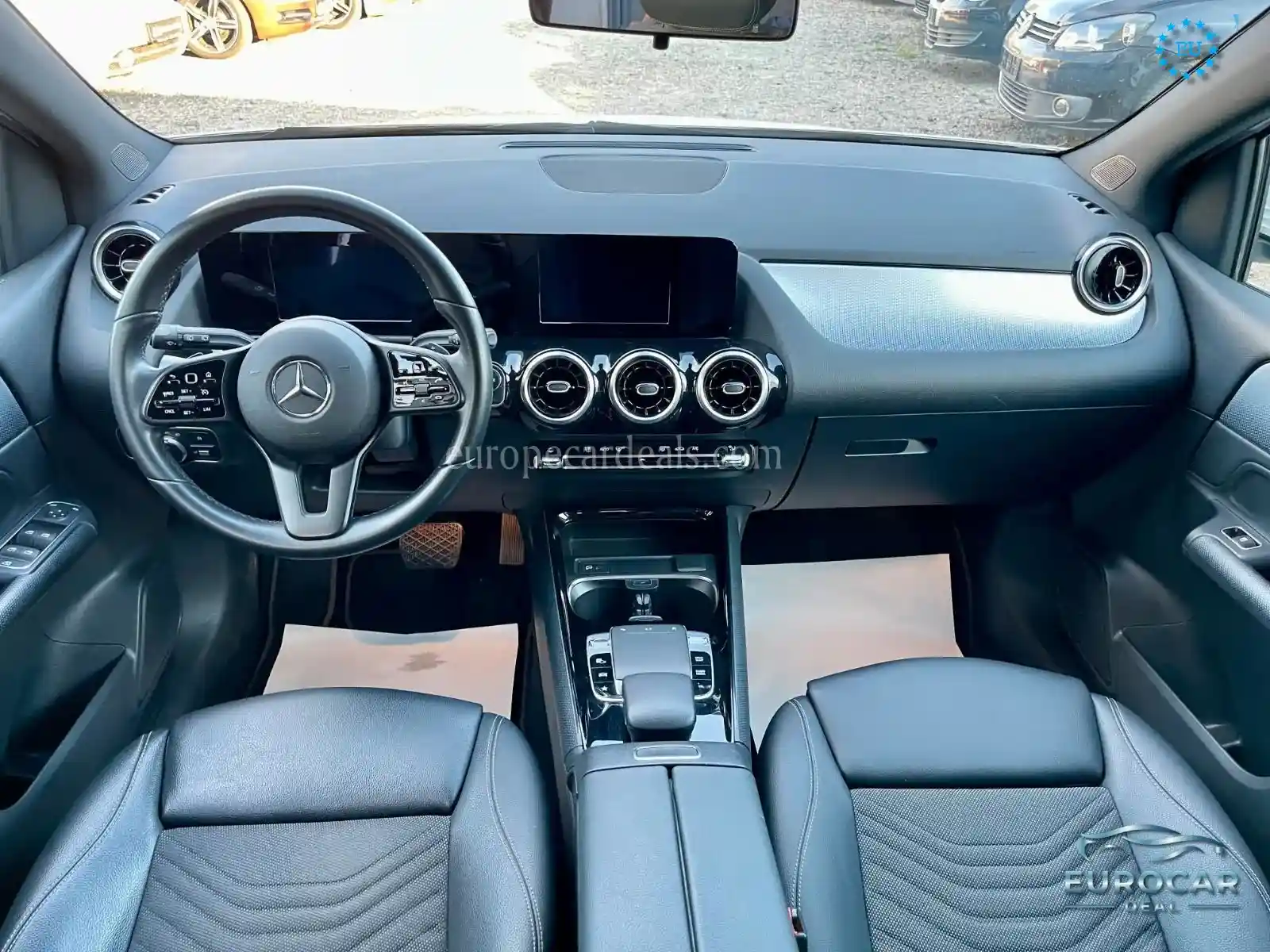Mercedes-Benz B 180