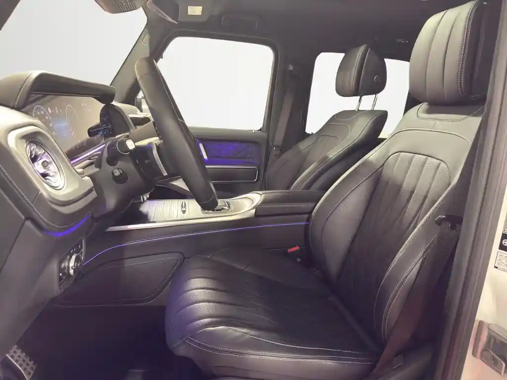 Mercedes-Benz G 500
