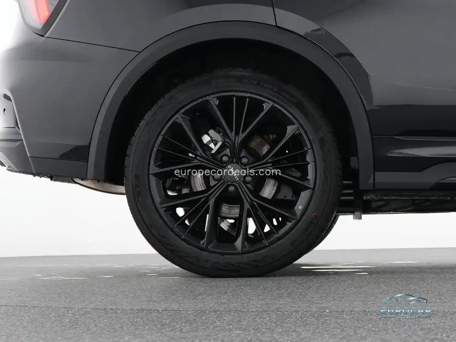 Lynk&Co 01