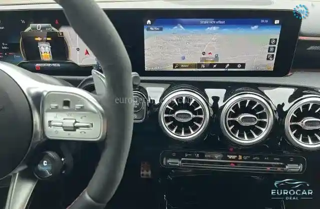 Mercedes-Benz A 35 AMG