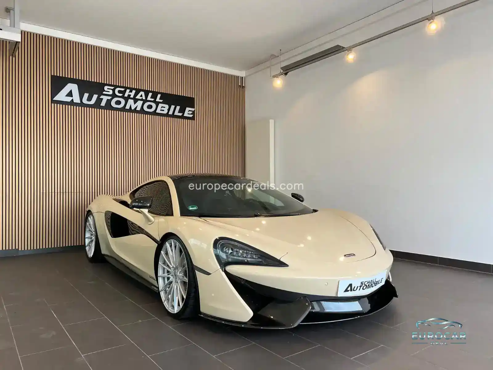 McLaren 570GT