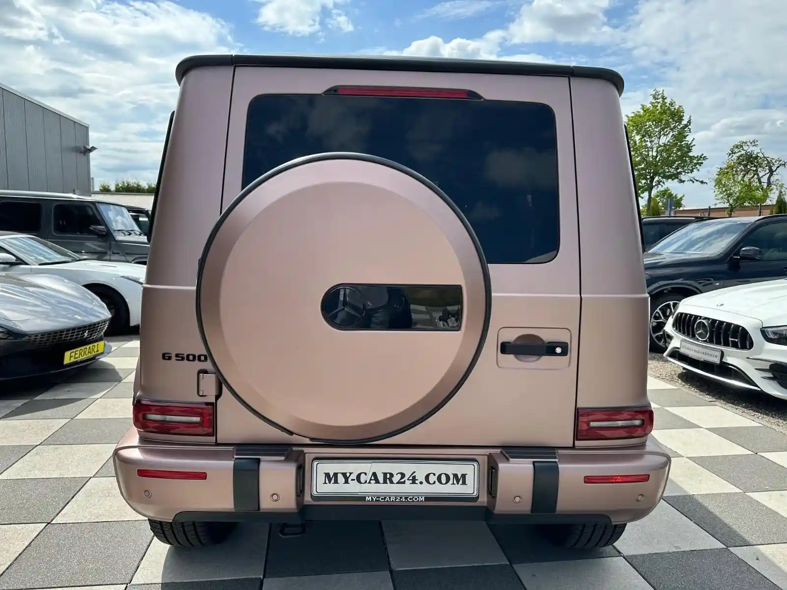 Mercedes-Benz G 500