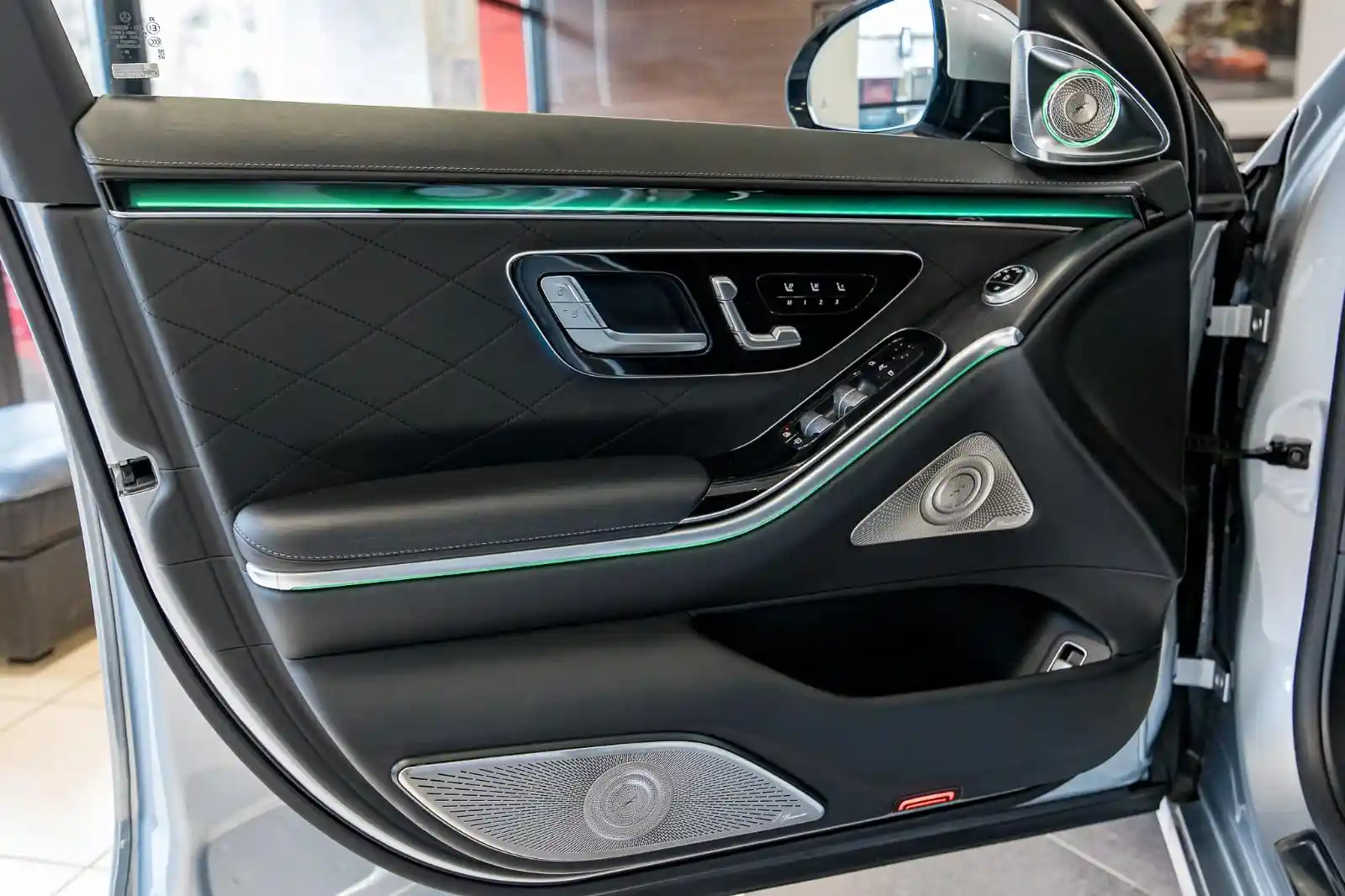 Mercedes-Benz S 500