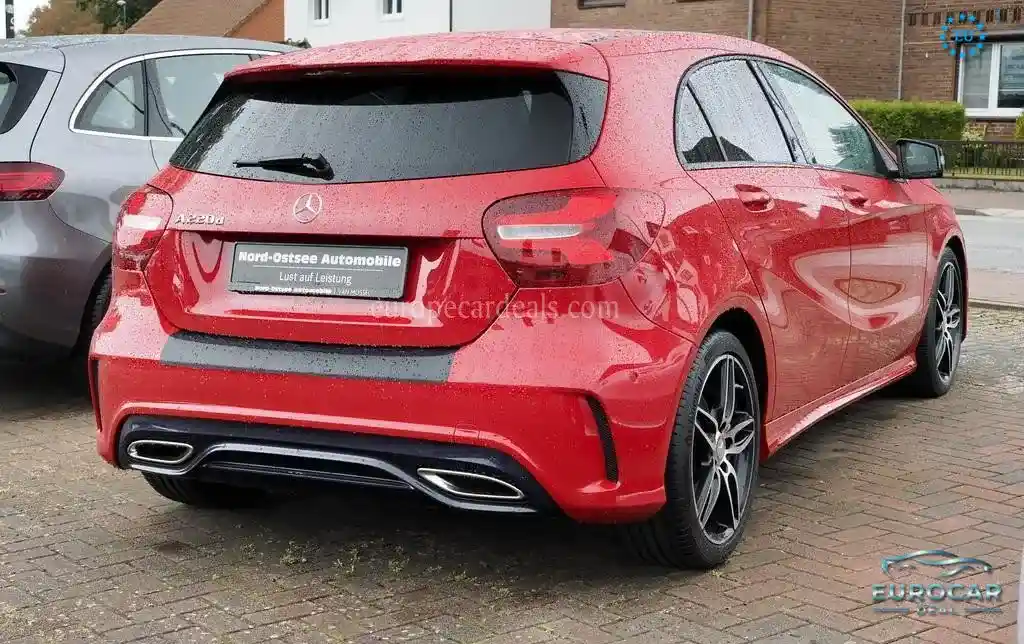 Mercedes-Benz A 220