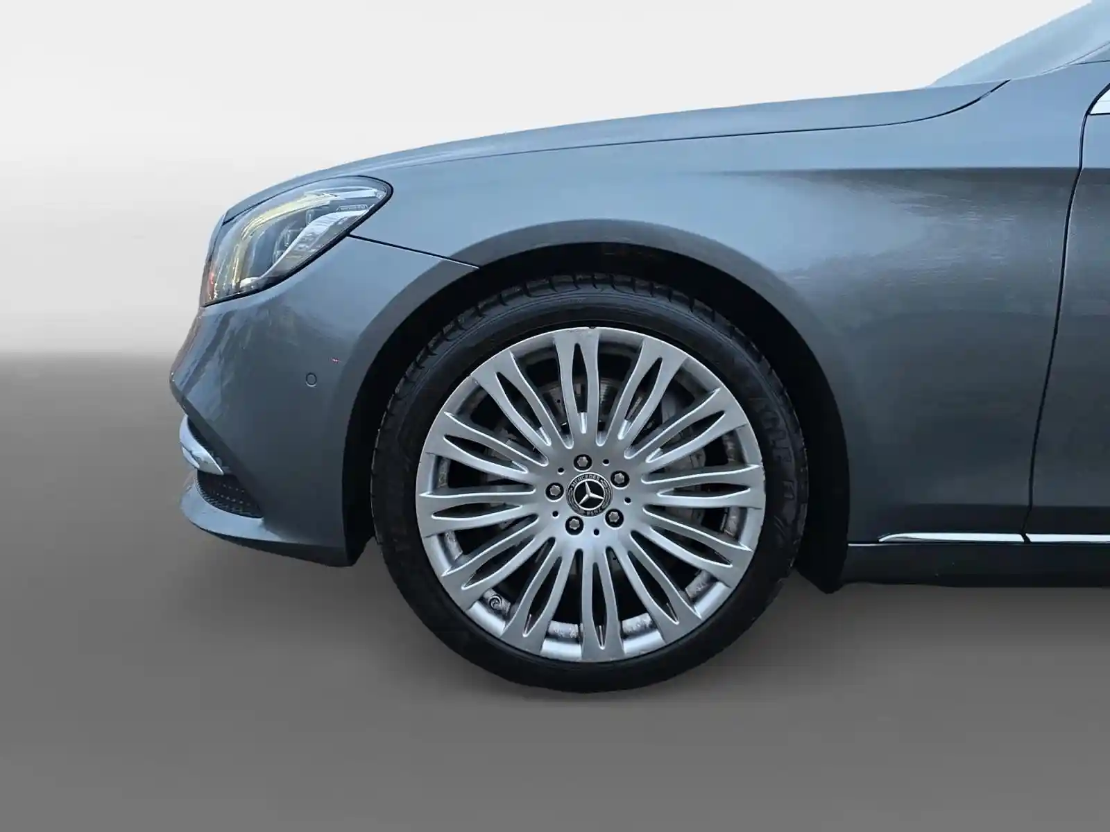 Mercedes-Benz S 560