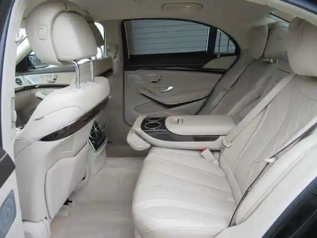 Mercedes-Benz S 560