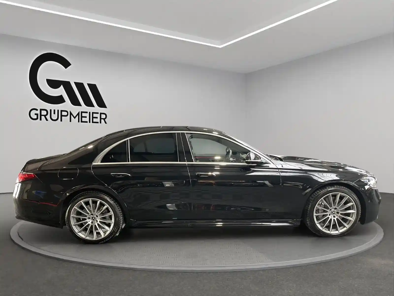 Mercedes-Benz S 500