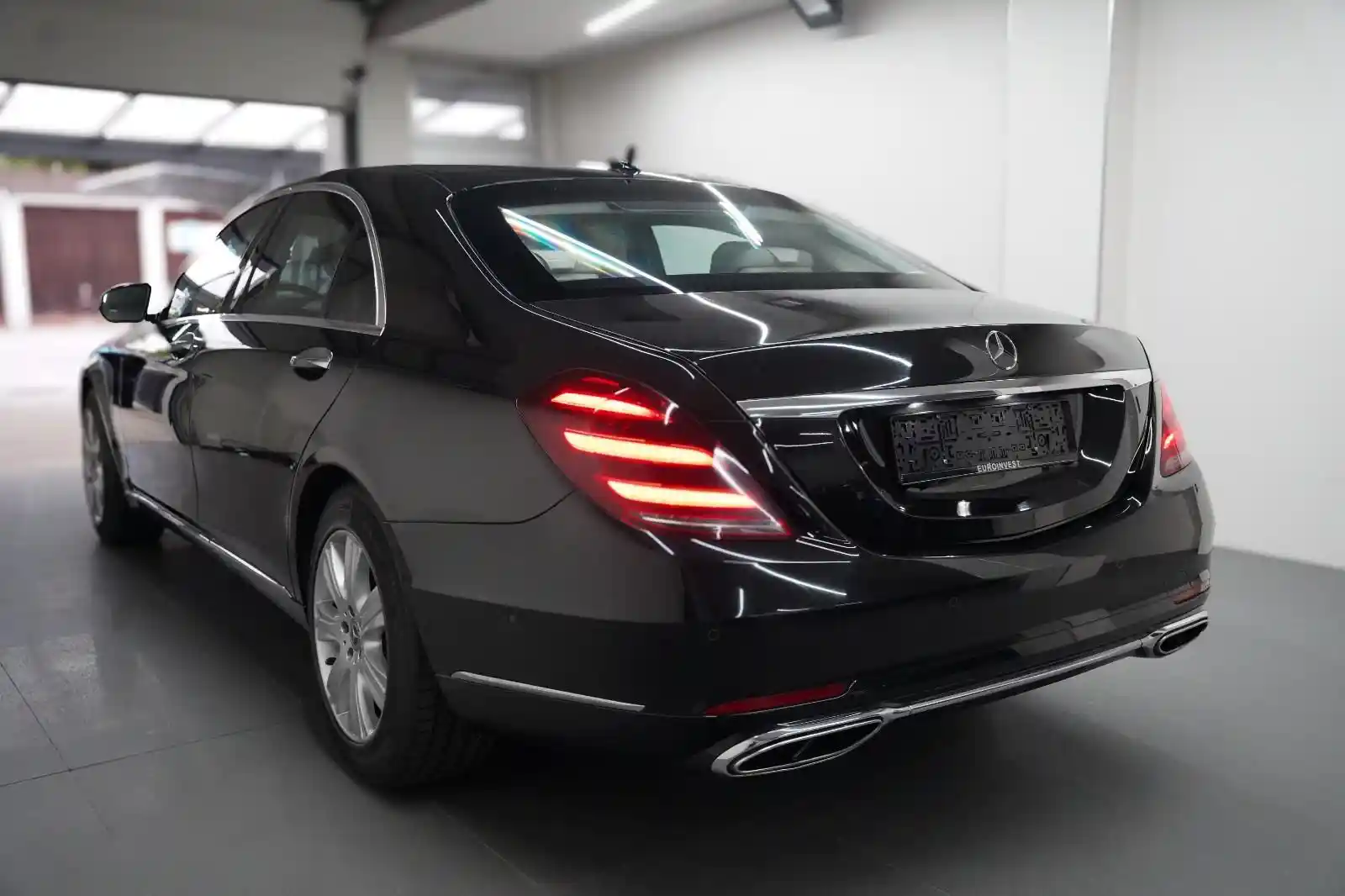 Mercedes-Benz S 600