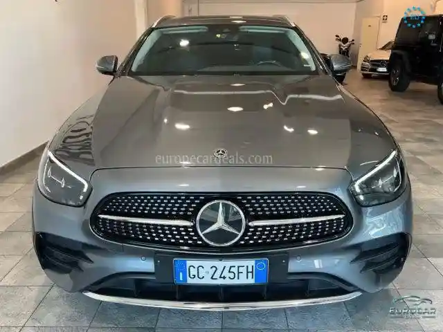Mercedes-Benz E 300