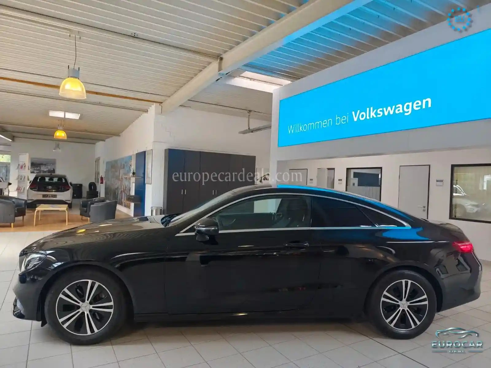 Mercedes-Benz E 200