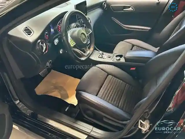 Mercedes-Benz A 45 AMG
