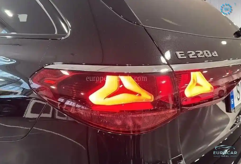 Mercedes-Benz E 220