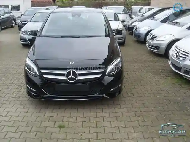 Mercedes-Benz B 200
