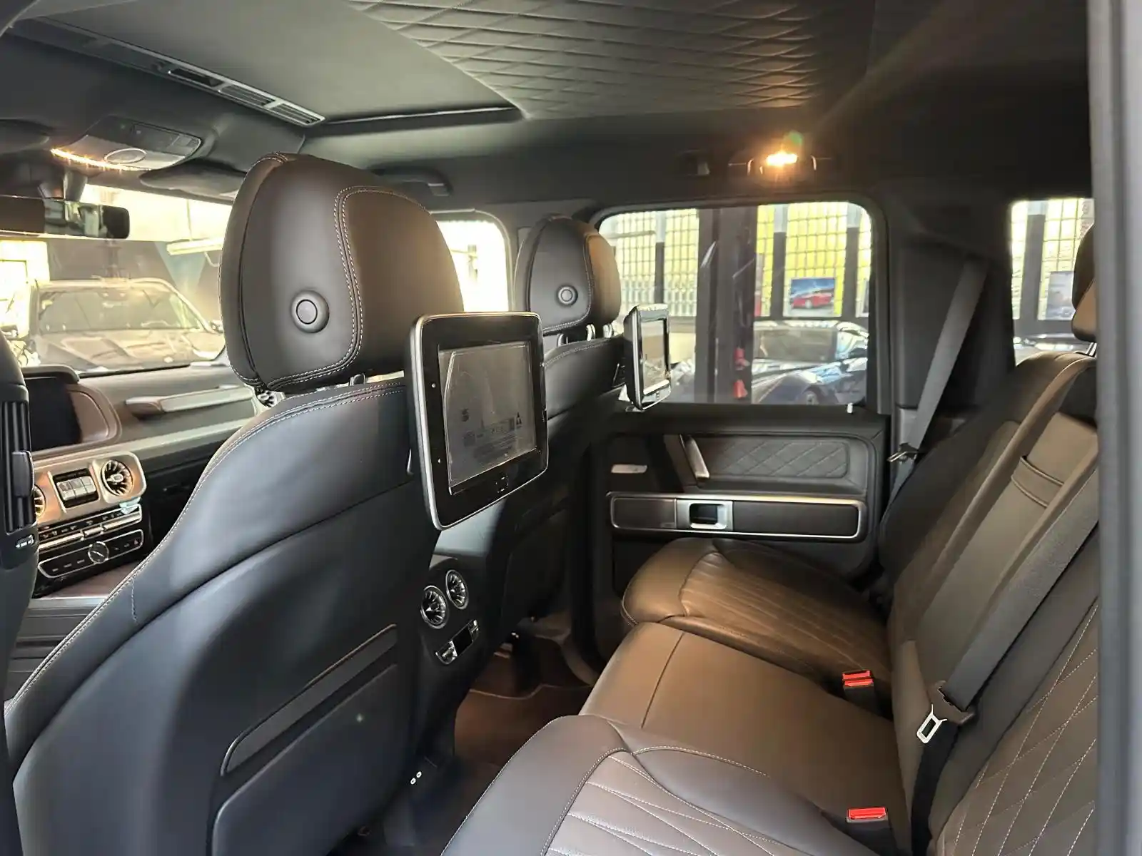 Mercedes-Benz G 500