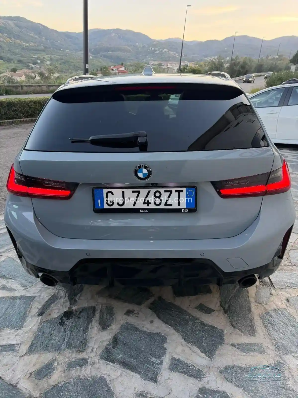 BMW 330