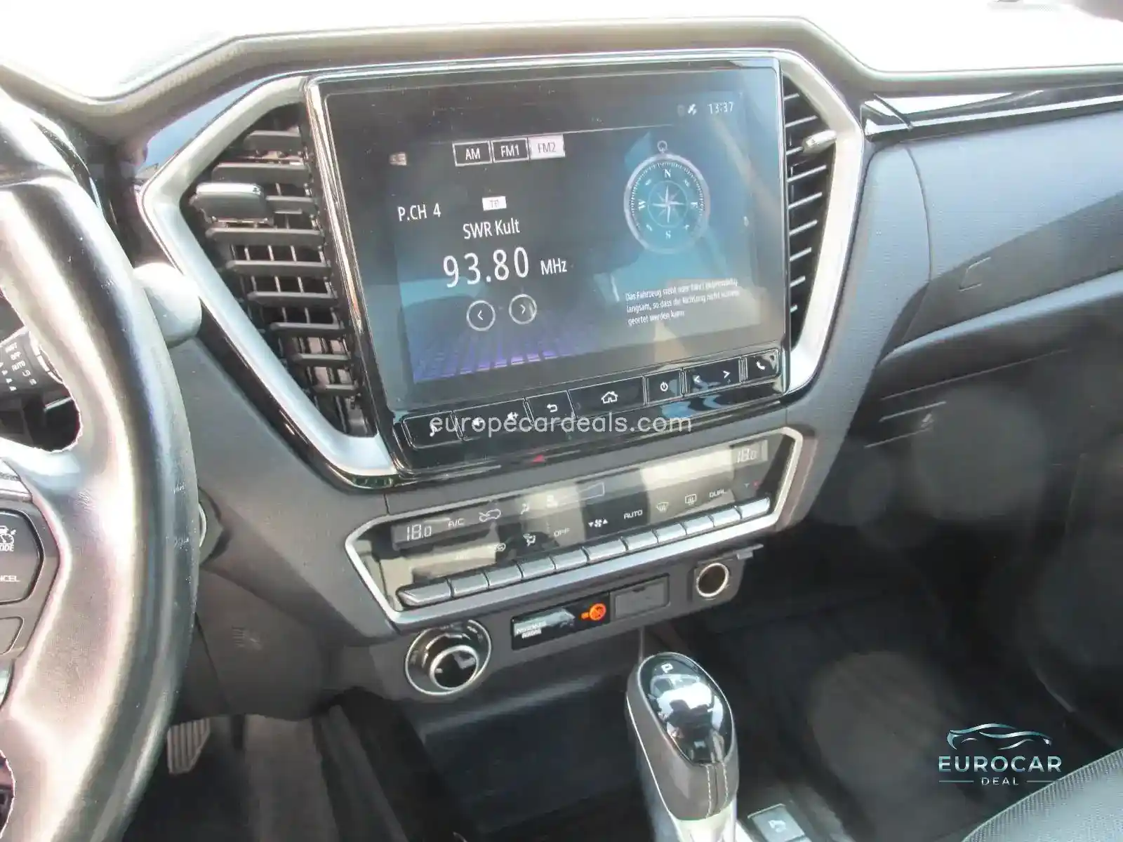 Double Cab 4WD V-CROSS