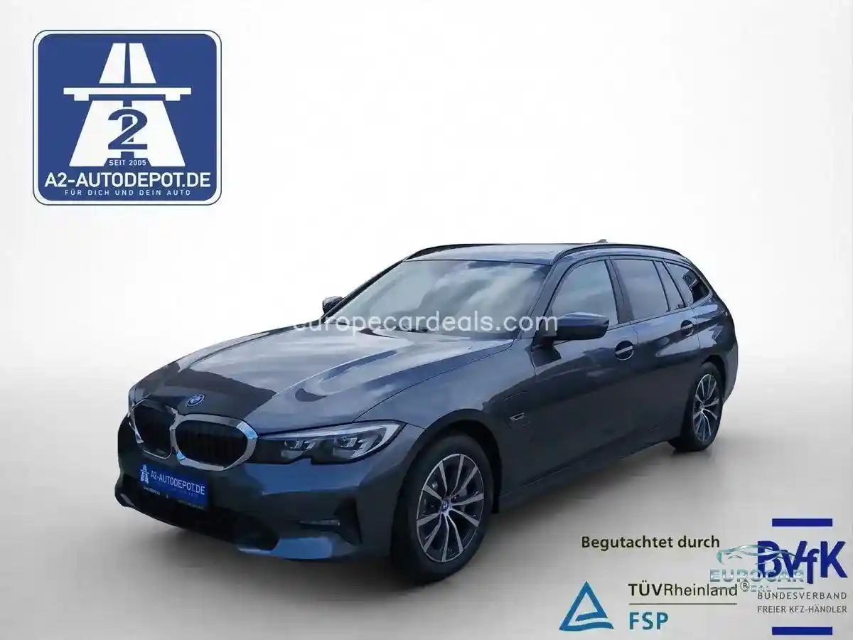 BMW 330