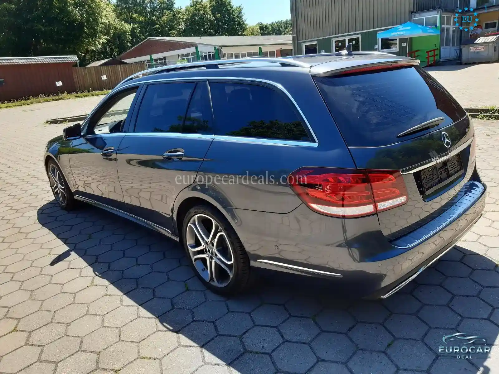 Mercedes-Benz E 200