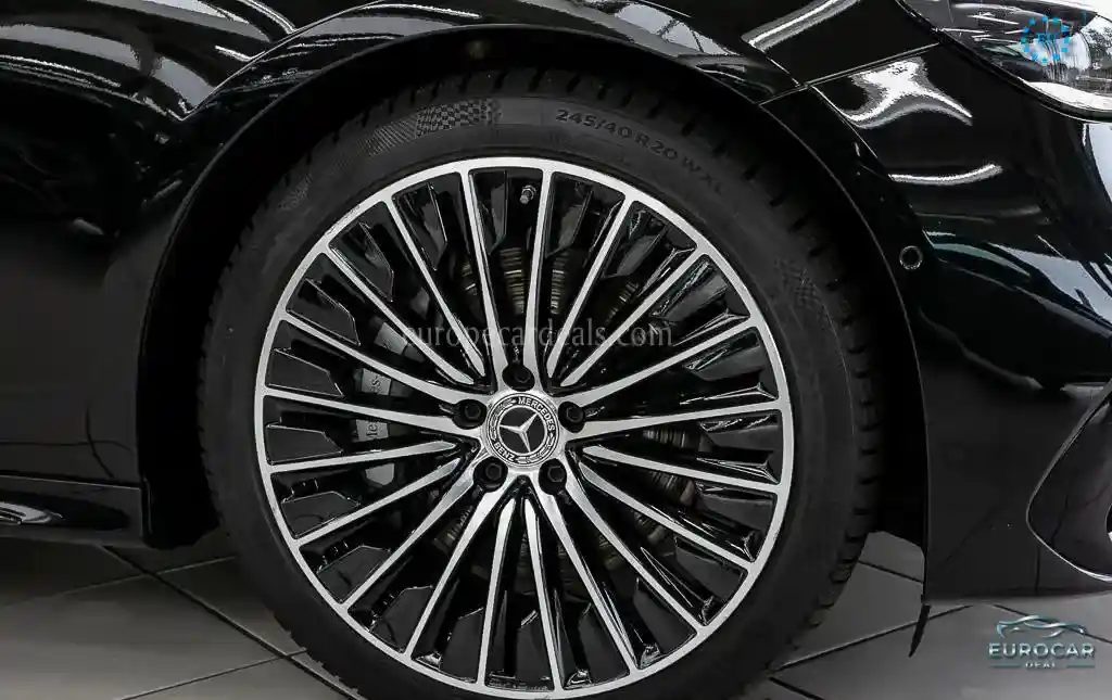 Mercedes-Benz E 200
