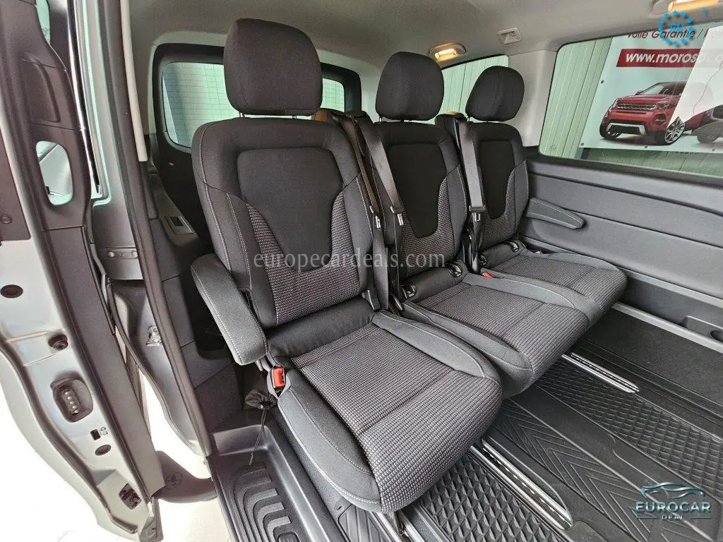 Mercedes-Benz V 220