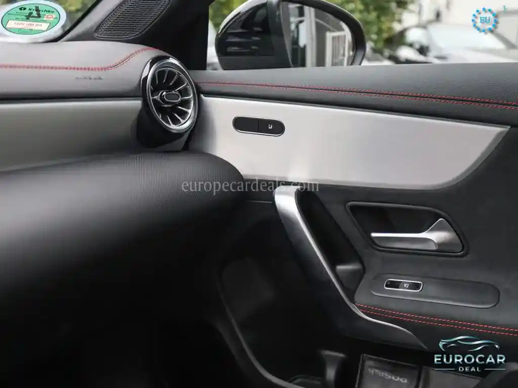 Mercedes-Benz CLA 220