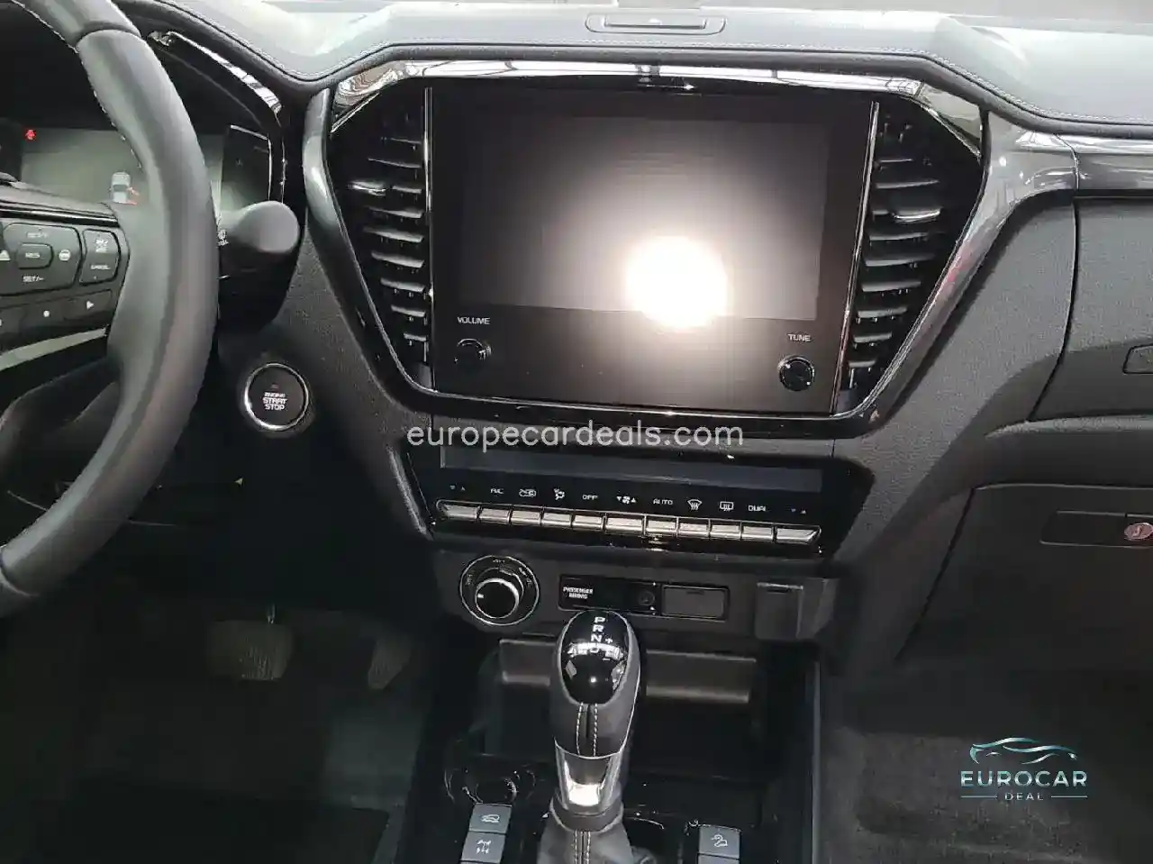Double Cab 4WD V-CROSS 1.9D 120KW/163PS AT