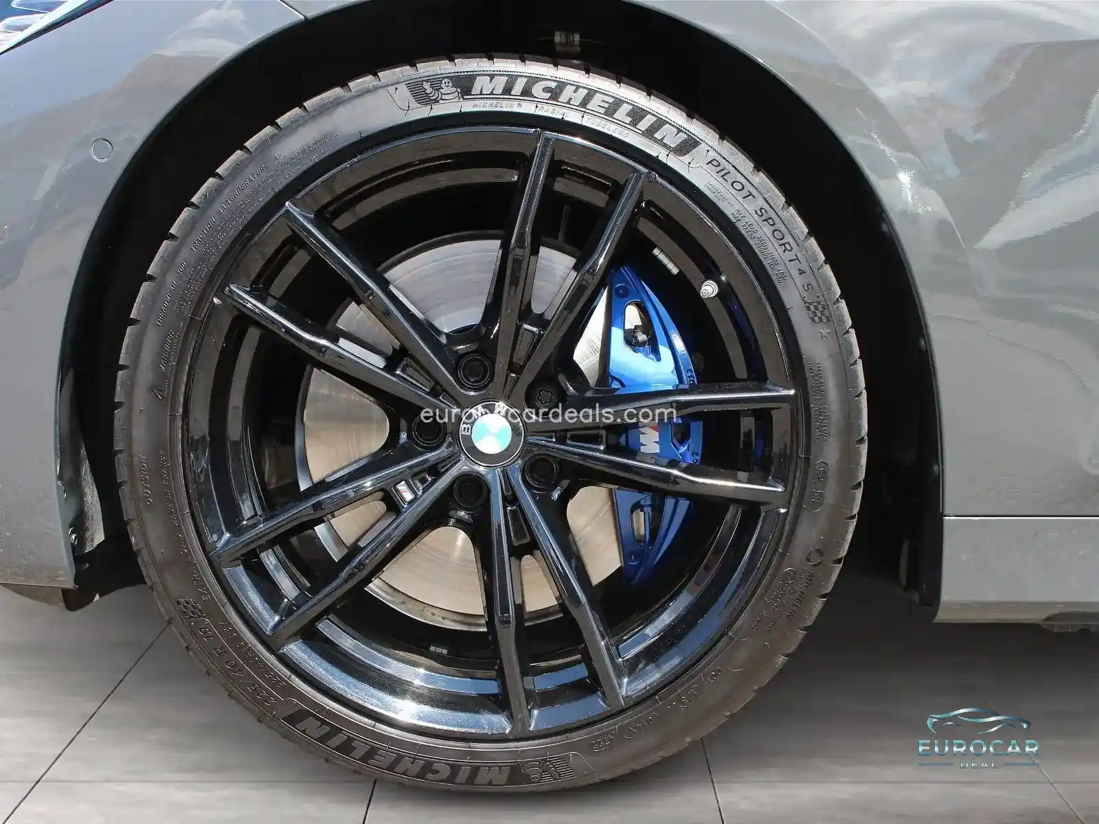 BMW M440