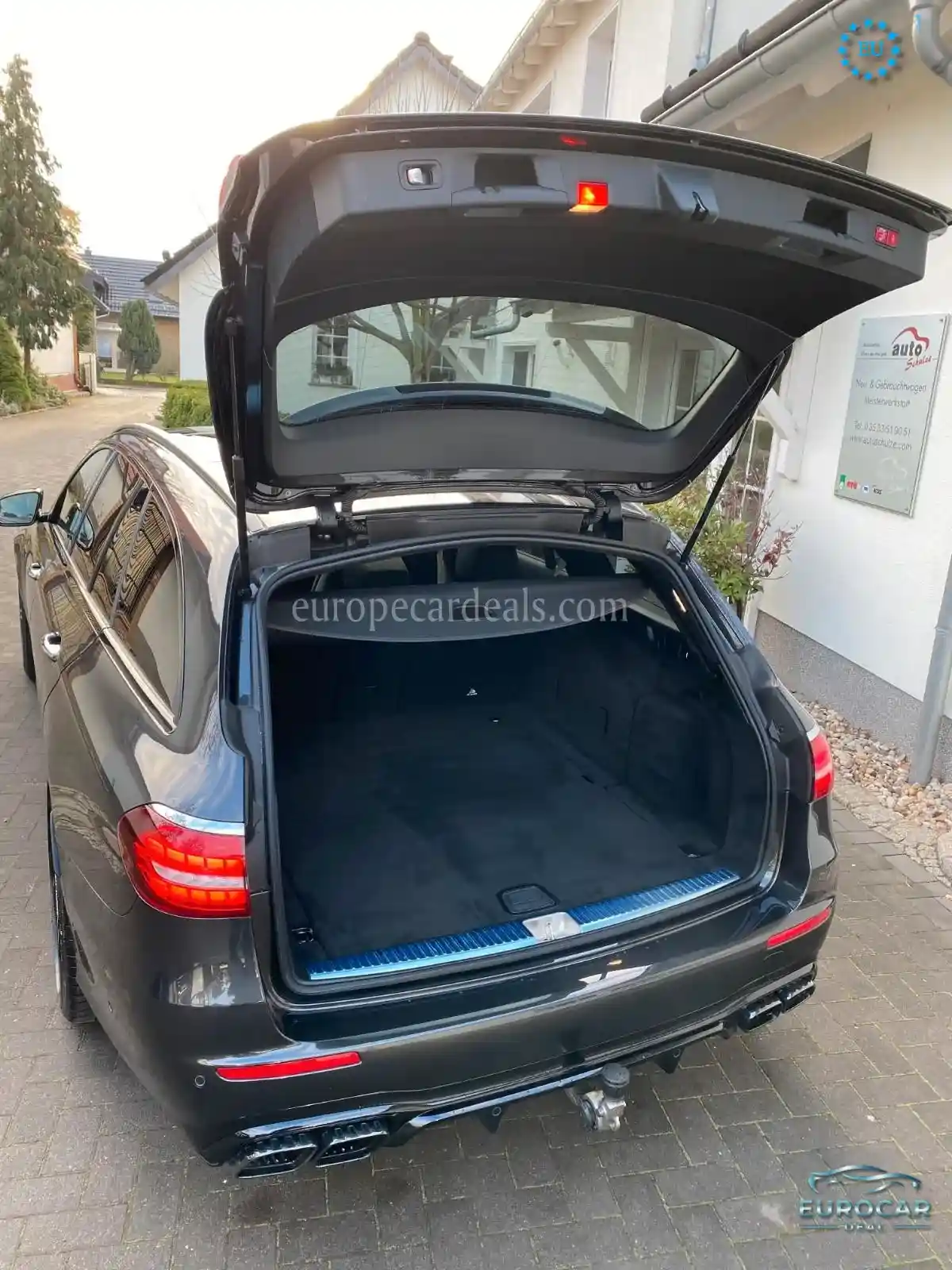 Mercedes-Benz E 63 AMG