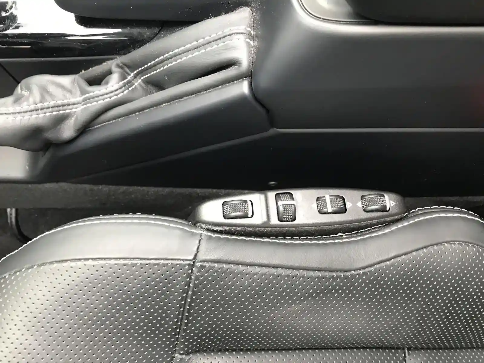 Mercedes-Benz G 500