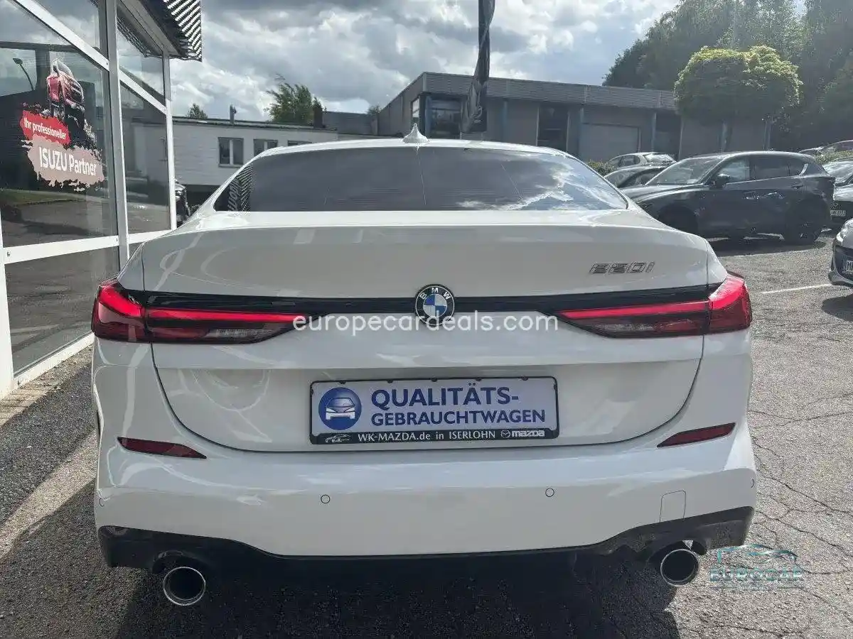 BMW 220