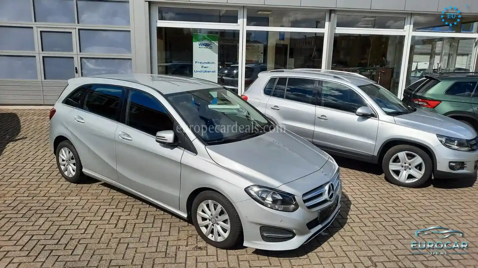 Mercedes-Benz B 180