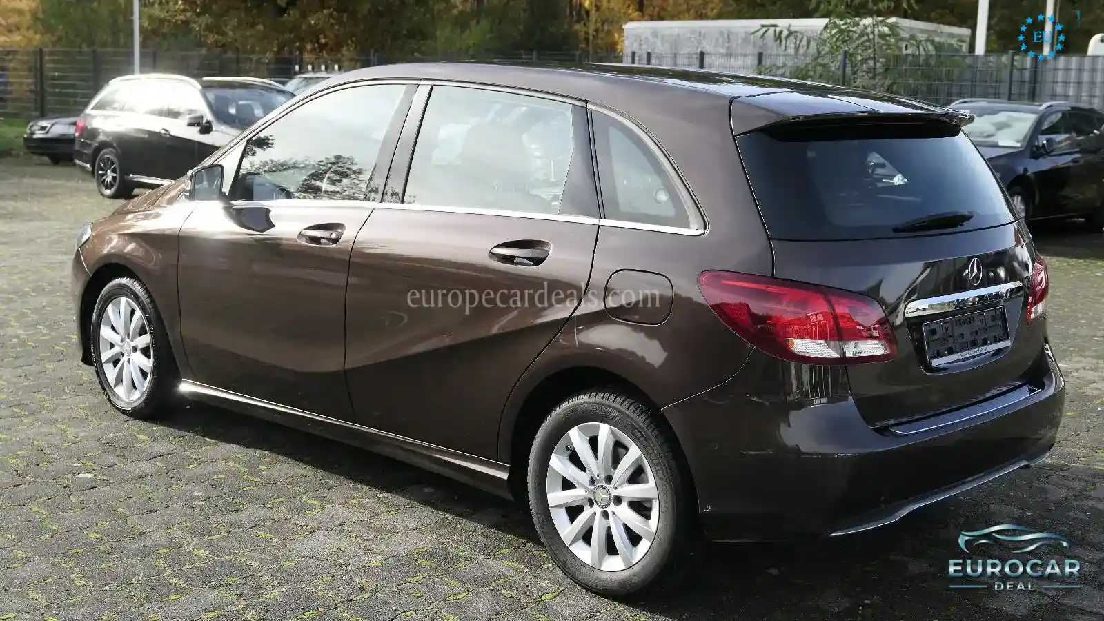 Mercedes-Benz B 180