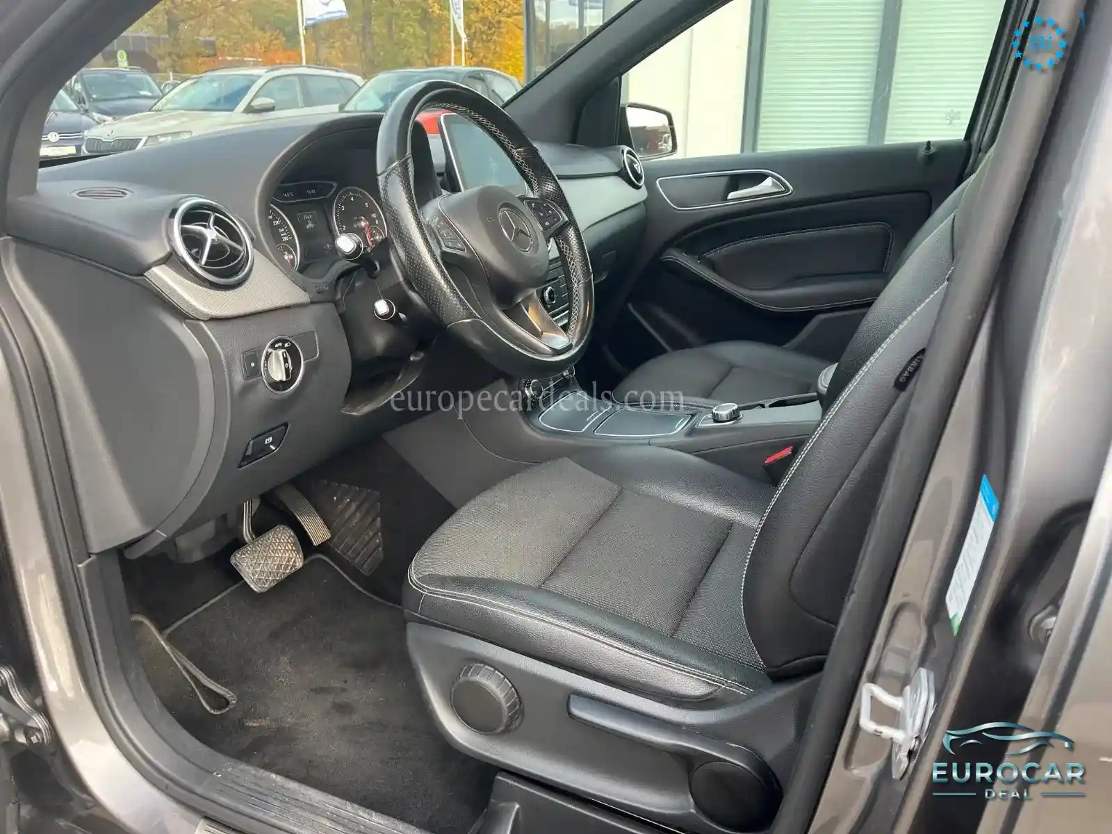 Mercedes-Benz B 180