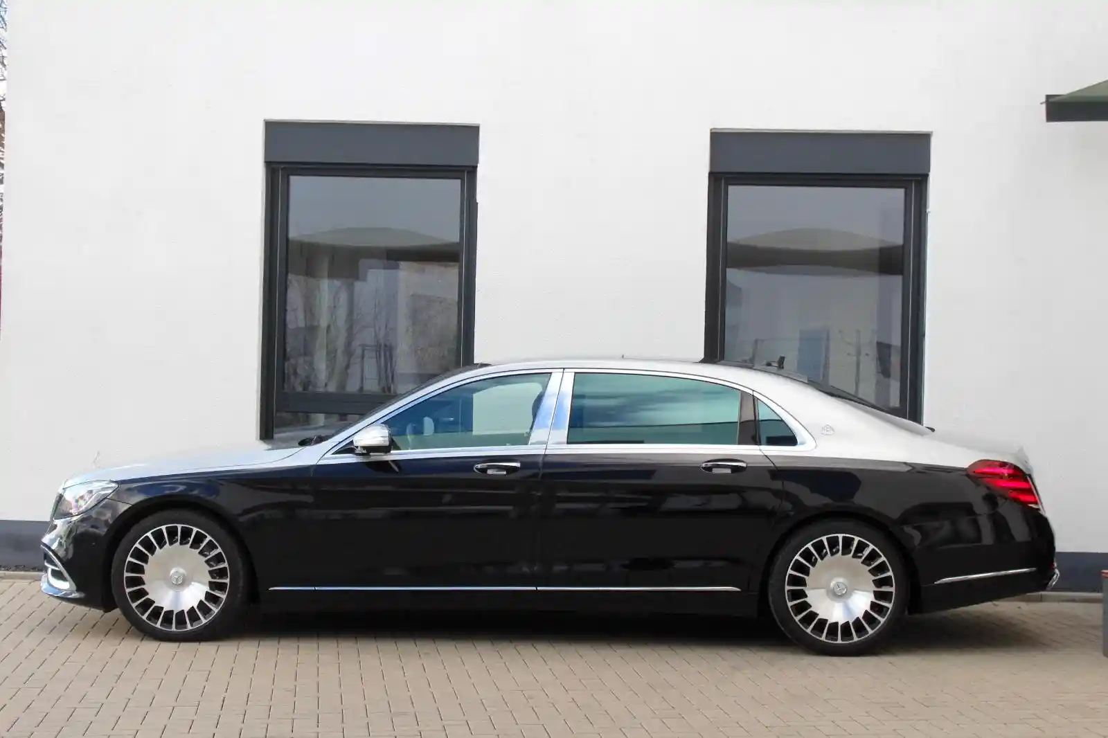 Mercedes-Benz S 560