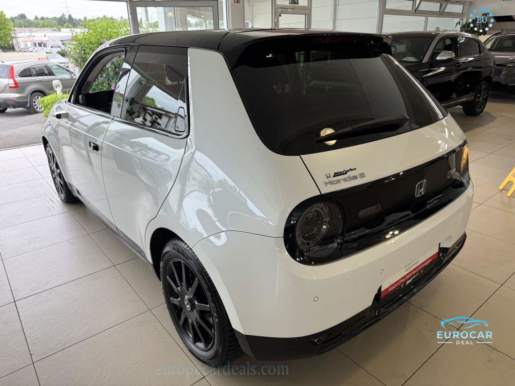 Honda e