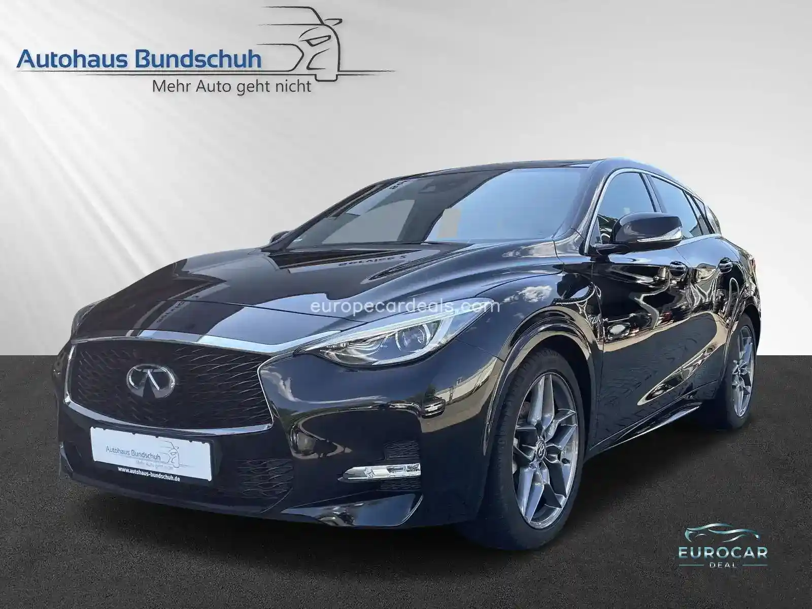 Infiniti Q30