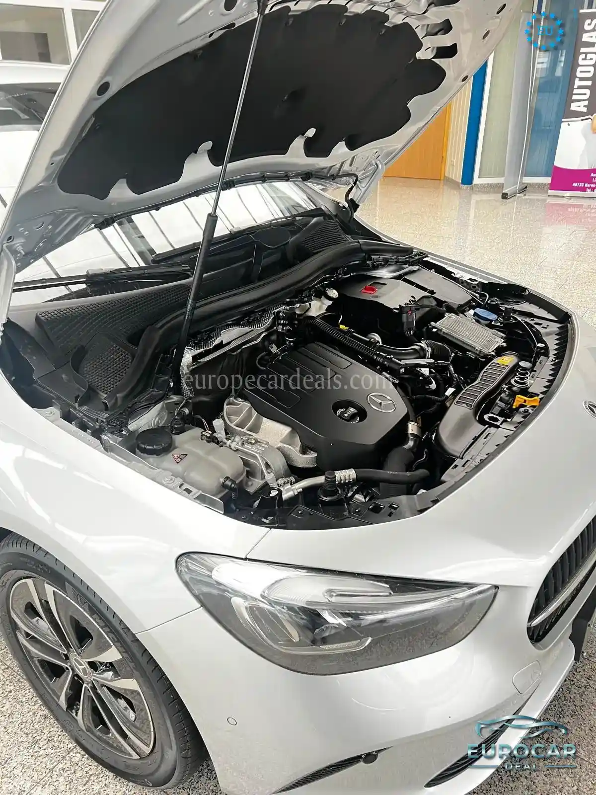 Mercedes-Benz B 180