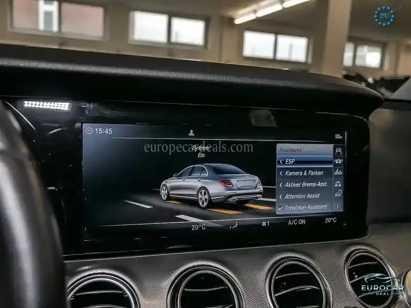 Mercedes-Benz E 200