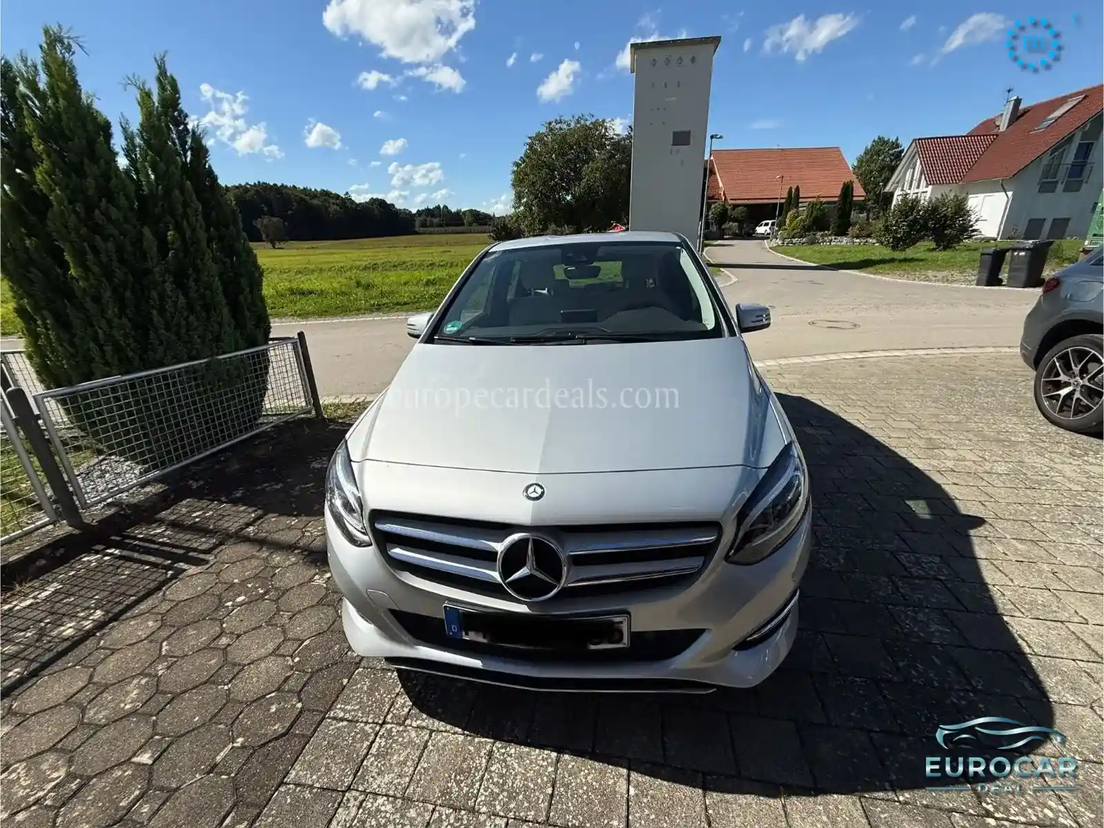 Mercedes-Benz B 180