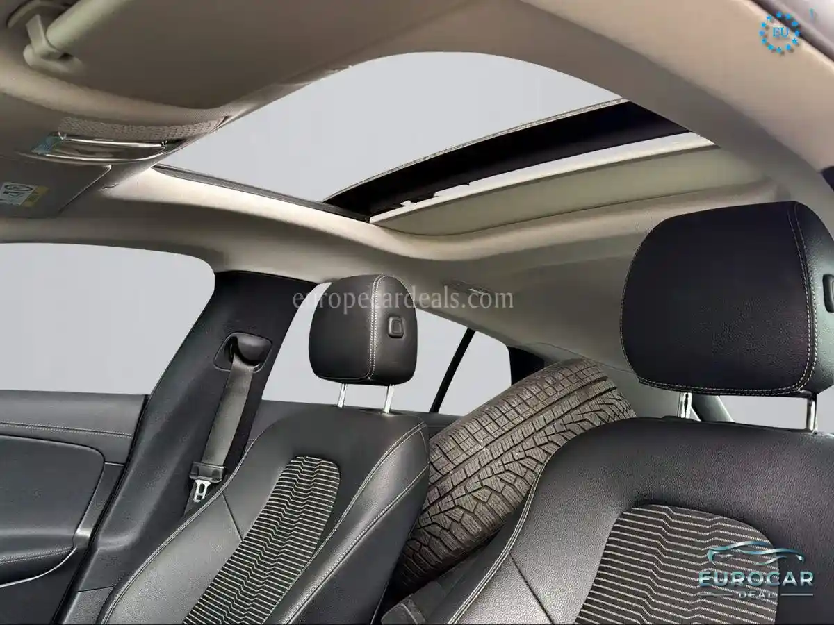 Mercedes-Benz CLA 200