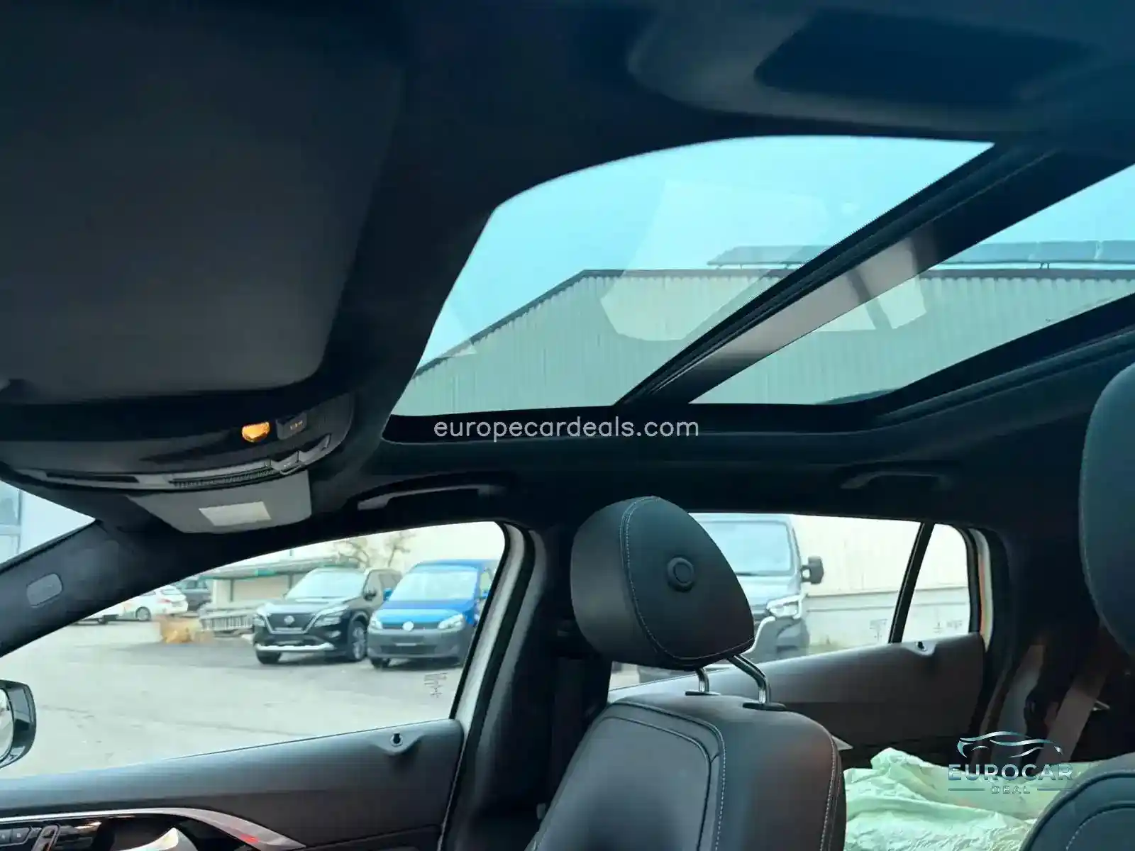 Infiniti Q30