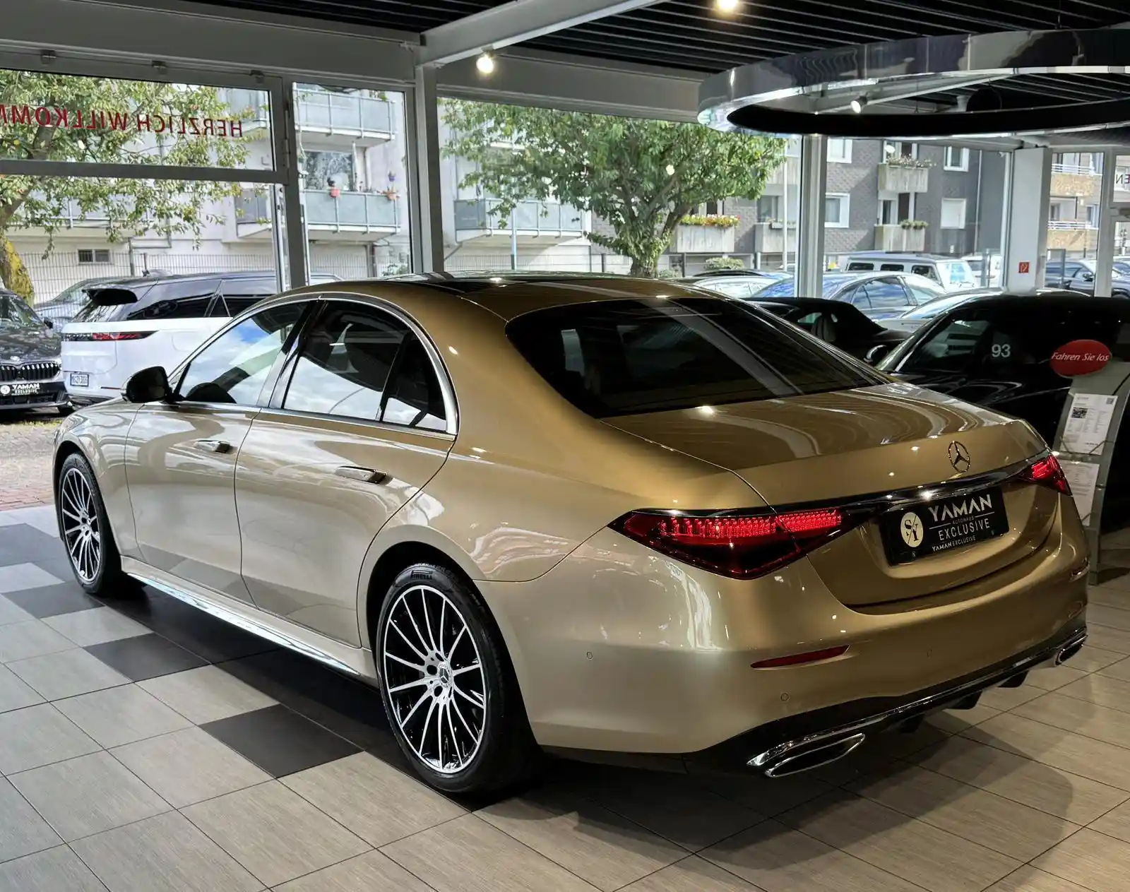 Mercedes-Benz S 500