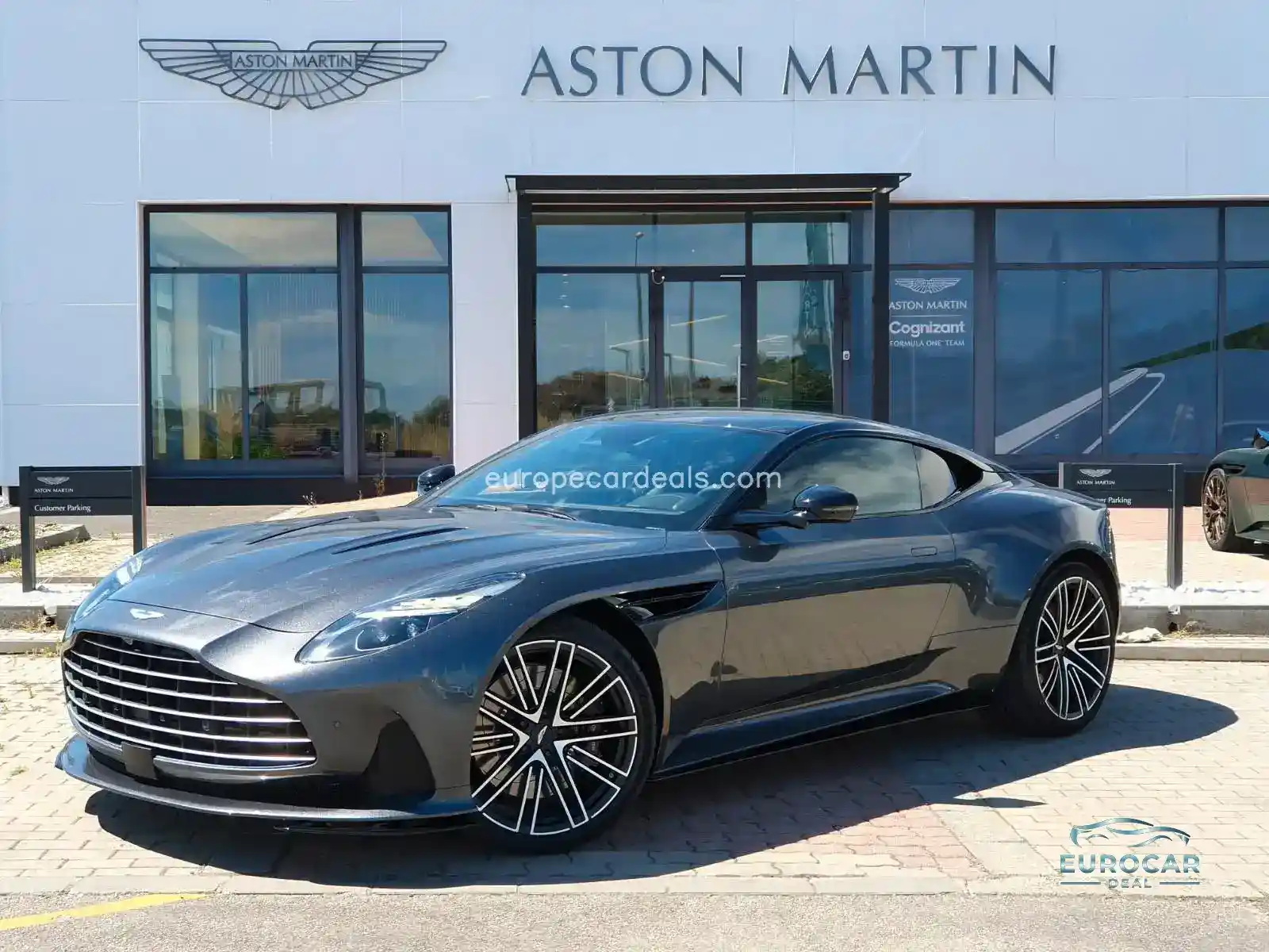 Aston Martin DB12