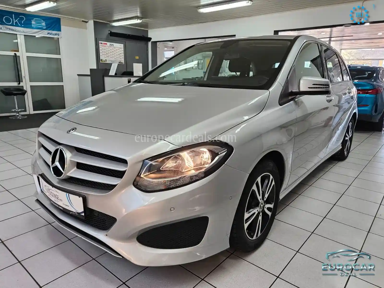 Mercedes-Benz B 180