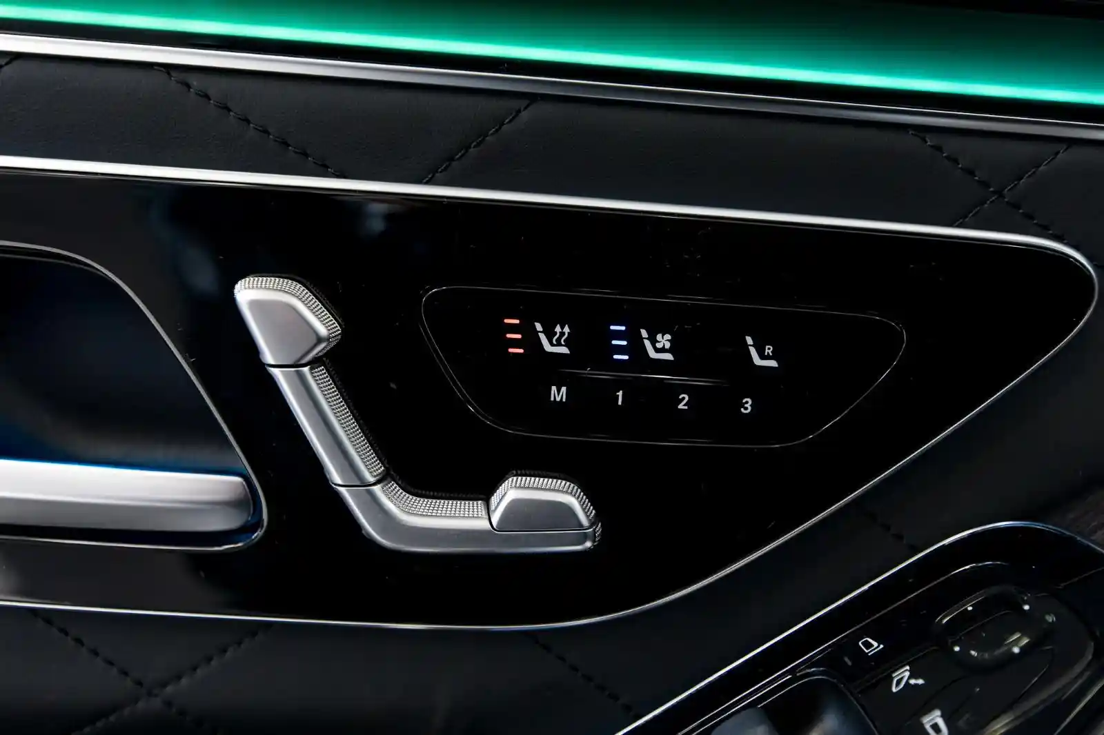 Mercedes-Benz S 500