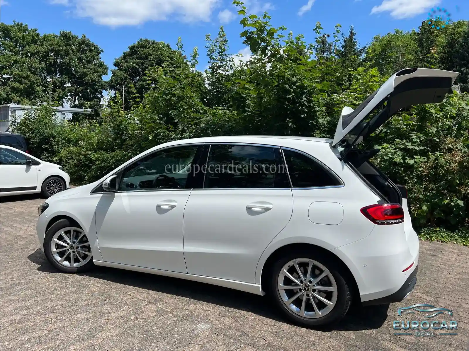 Mercedes-Benz B 200